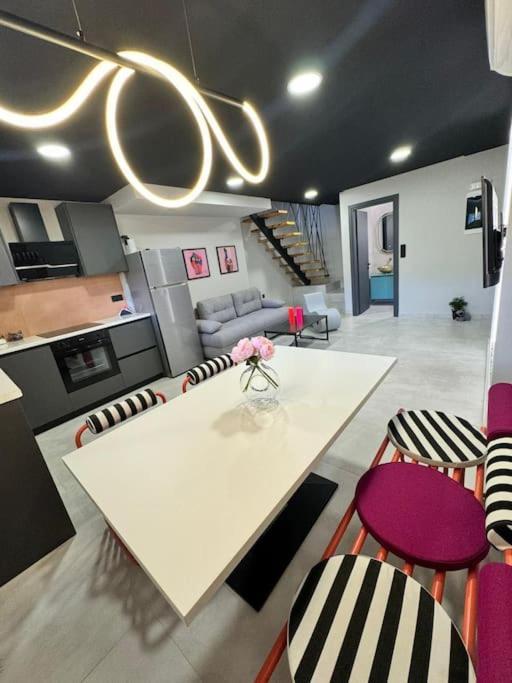 Pop Art Maisonette Ioannina Eksteriør billede