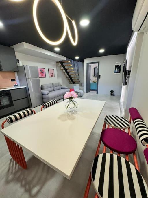 Pop Art Maisonette Ioannina Eksteriør billede